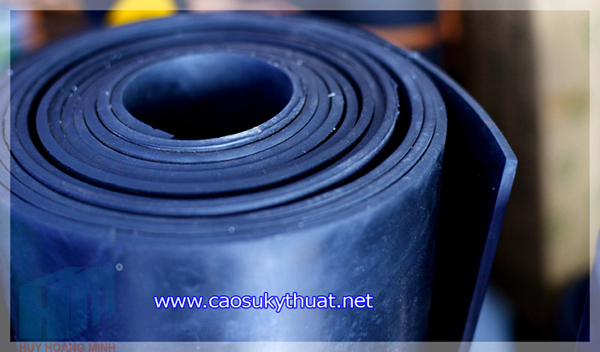 Cao su chịu xăng dầu hóa chất