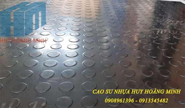 Thảm cao su lót sàn chống trơn trượt dạng Đồng Tiền